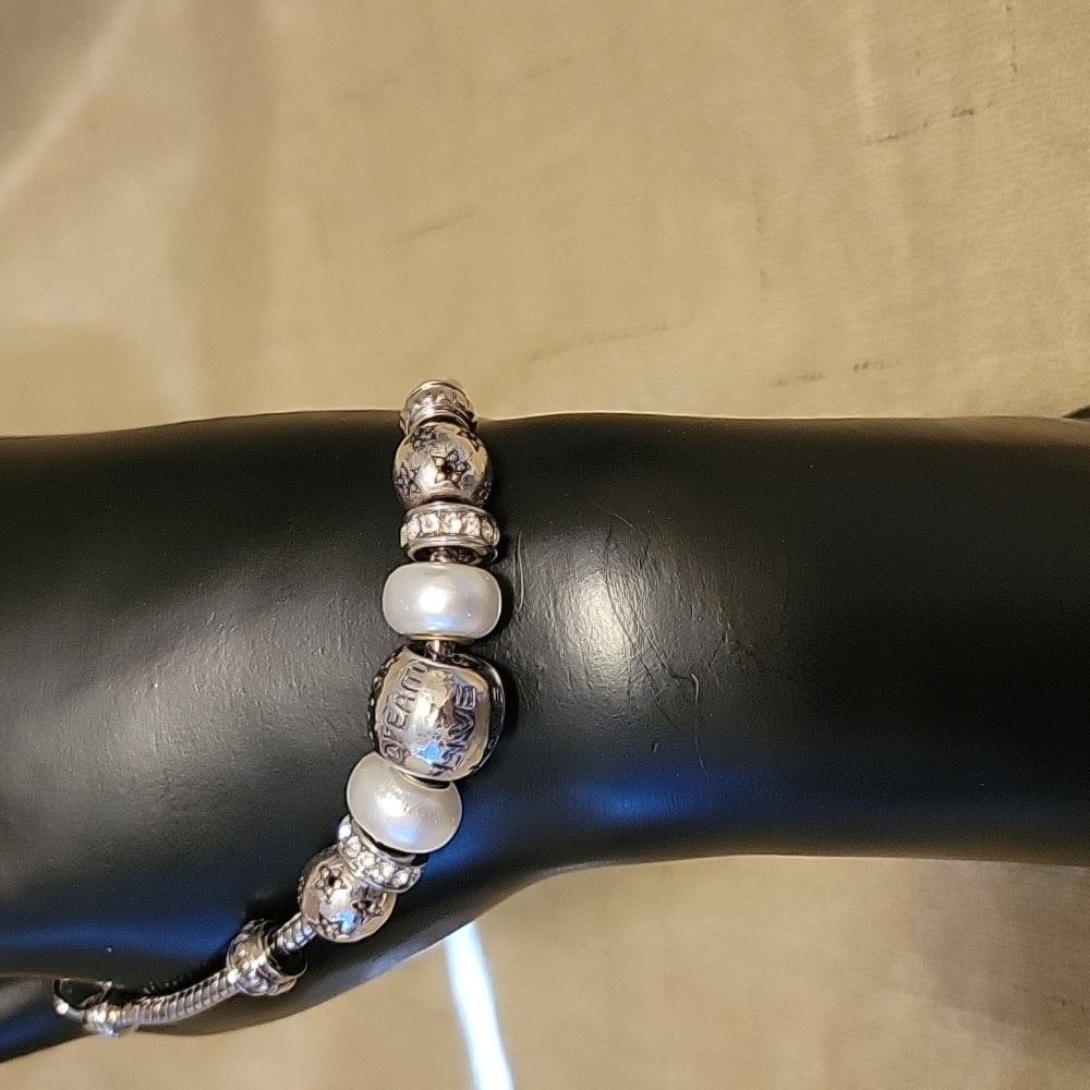 Bella Perlina Live, Love, Laugh, Dream Bracelet